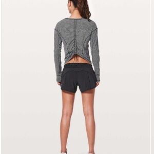 Lululemon on pace long sleeve